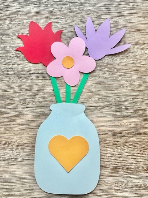Make Your Own Vase of Flowers Paper Craft Kit